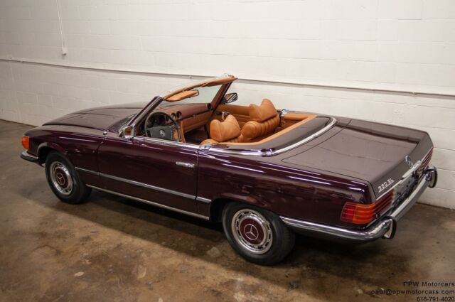 Mercedes-Benz SL-Class 1972 image number 17