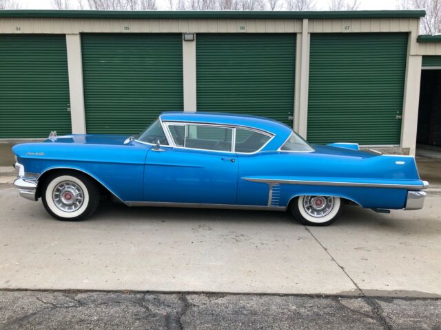 Cadillac DeVille 1957 image number 15