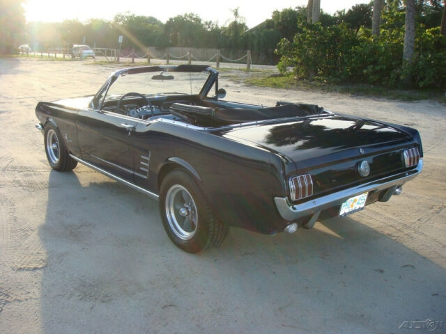 Ford Mustang 1966 image number 4