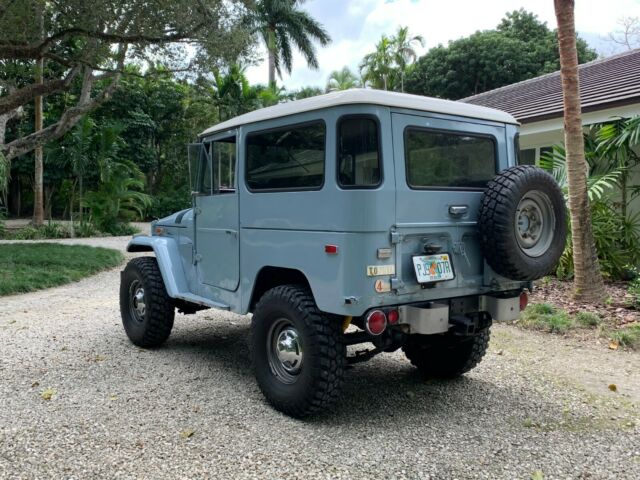 Toyota Land Cruiser 1971 image number 18