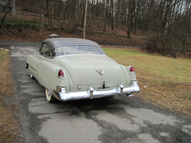 Cadillac Series 61 1950 image number 16