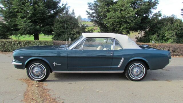 Ford Mustang 1965 image number 1