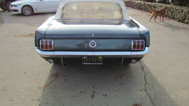 Ford Mustang 1965 image number 30