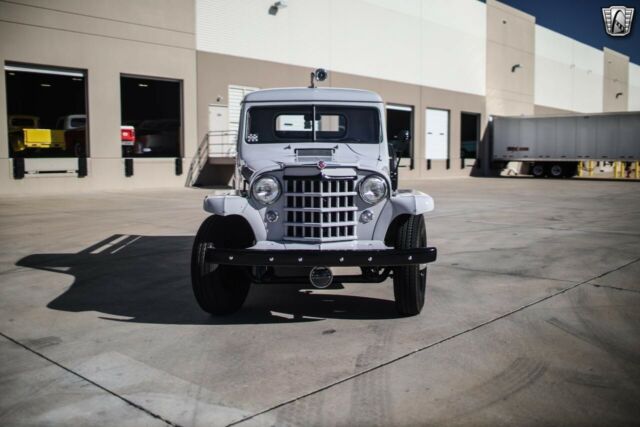 Willys Overland 1951 image number 2