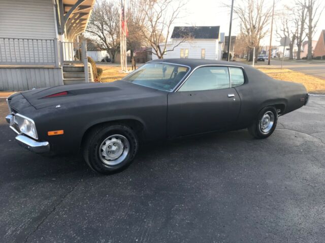 Plymouth Road Runner 1974 image number 0