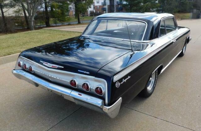 Chevrolet Impala 1962 image number 18