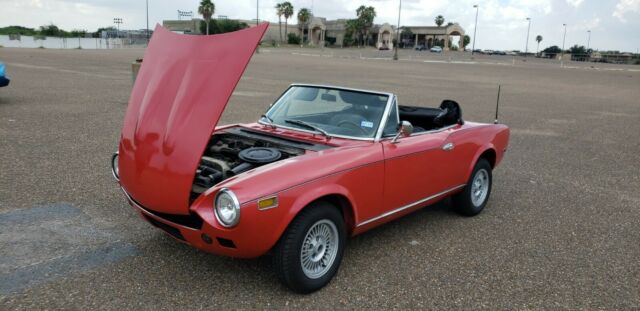 Fiat 124 Spider 1976 image number 0