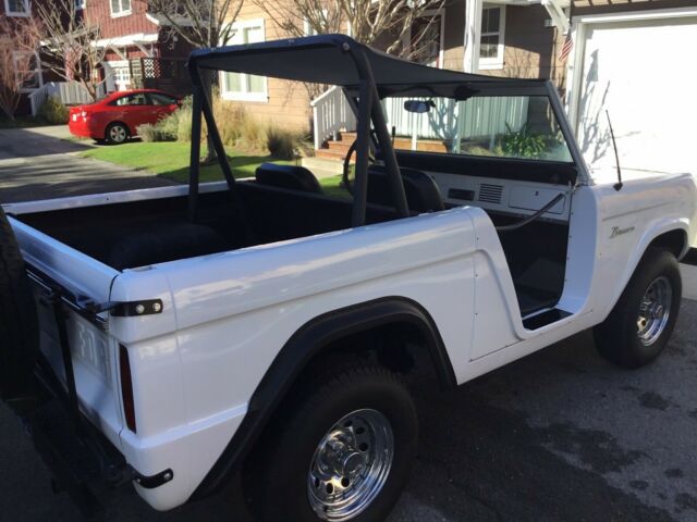 Ford Bronco 1966 image number 14