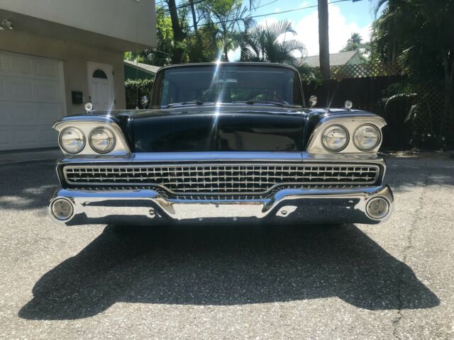 Ford Galaxie 1959 image number 19