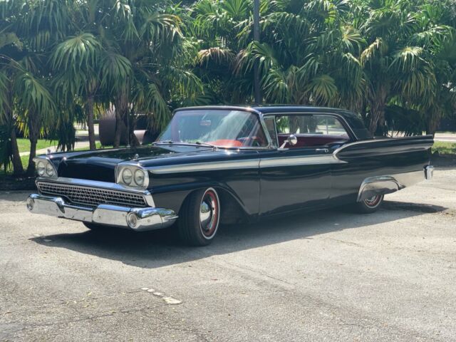 Ford Galaxie 1959 image number 27