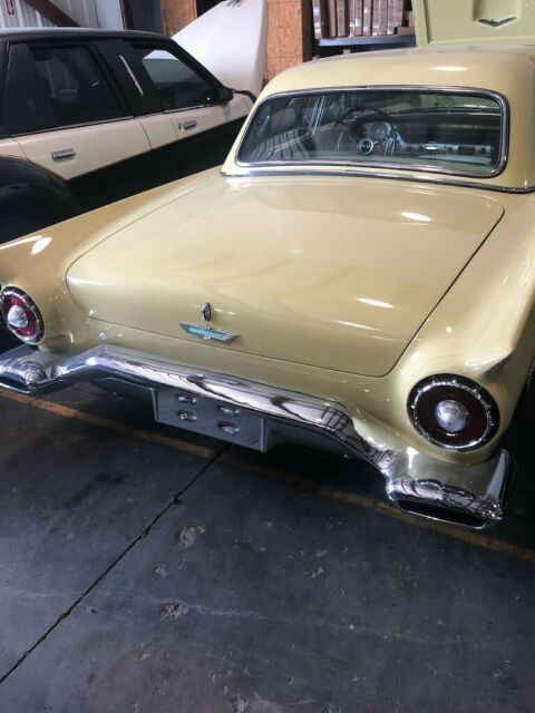 Ford Thunderbird 1957 image number 17