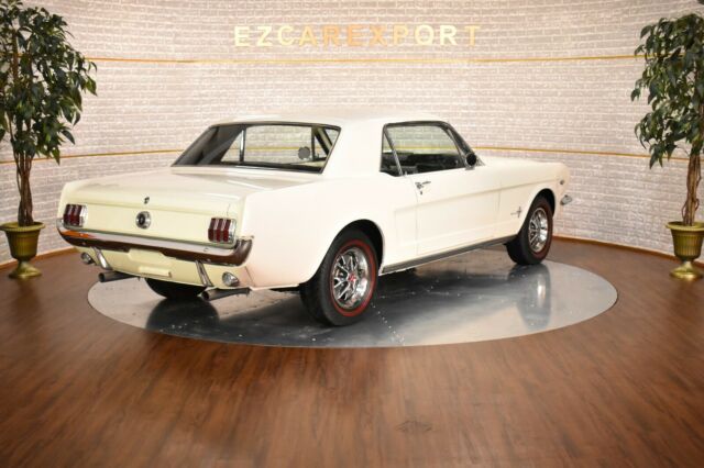 Ford Mustang 1965 image number 28