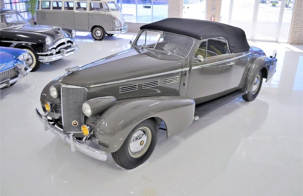 Cadillac Series 75 V-8 1938 image number 1