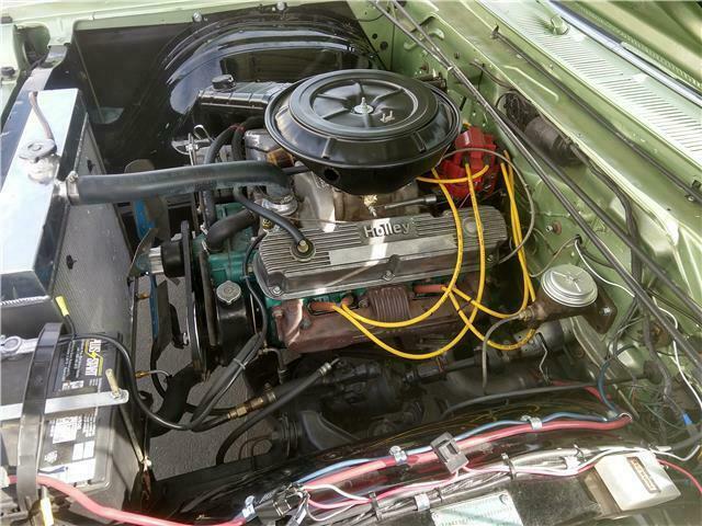 Plymouth Fury 1966 image number 10