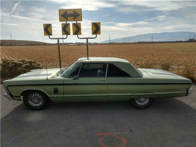 Plymouth Fury 1966 image number 24