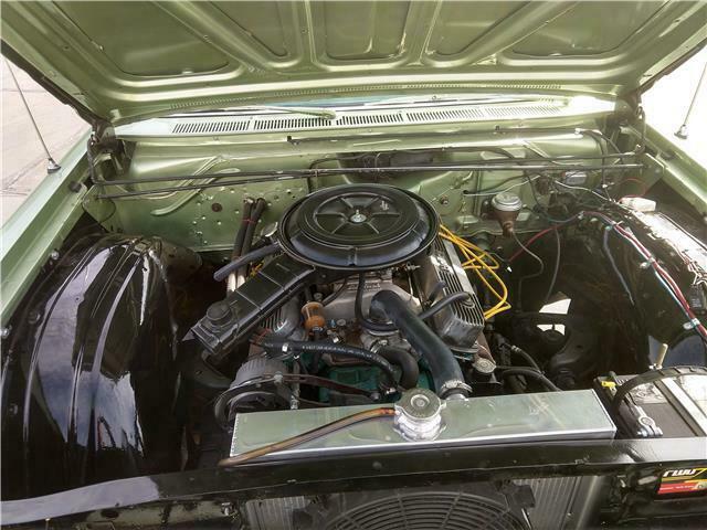 Plymouth Fury 1966 image number 33