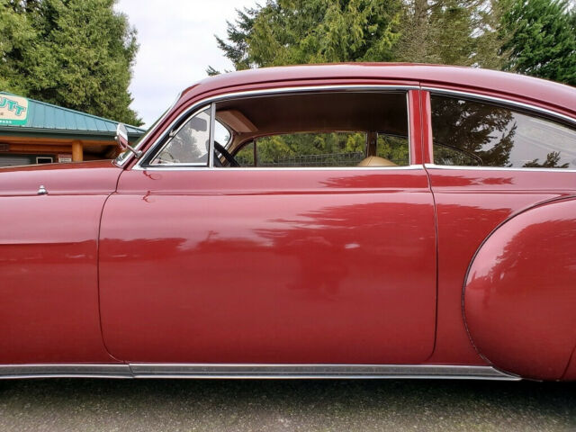 Cadillac Two Door Coupe 1949 image number 16