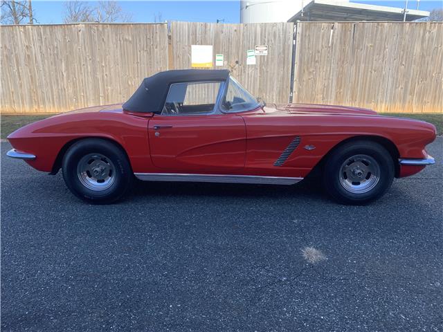 Chevrolet Corvette 1962 image number 1