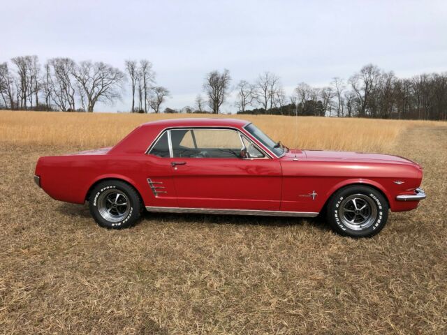 Ford Mustang 1966 image number 2