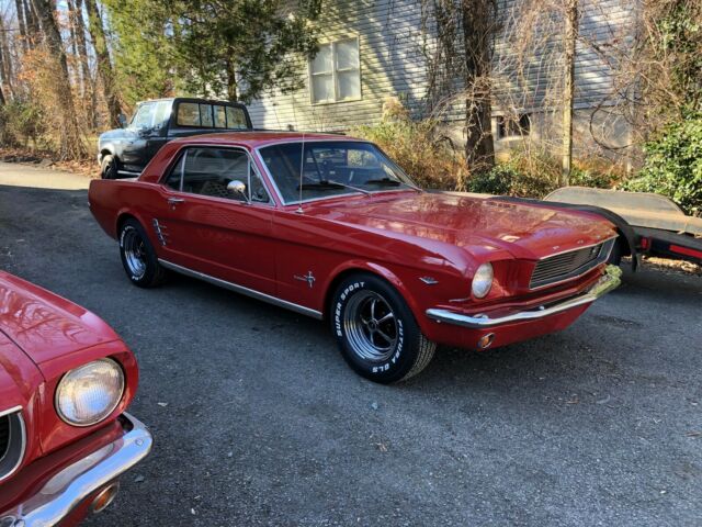 Ford Mustang 1966 image number 20