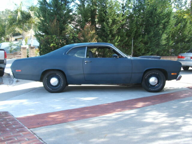 Plymouth Duster 1972 image number 40