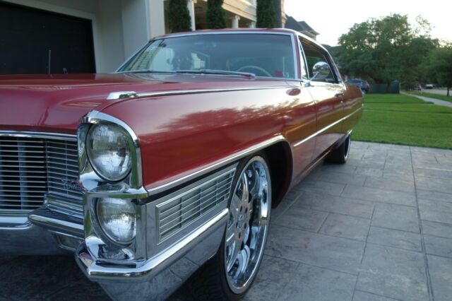 Cadillac DeVille 1965 image number 6