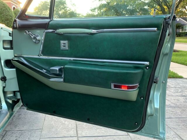 Cadillac DeVille 1964 image number 38