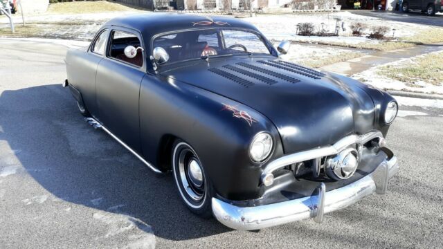 Ford Hot Rod Air Ride Chopped Custom 1949 image number 0