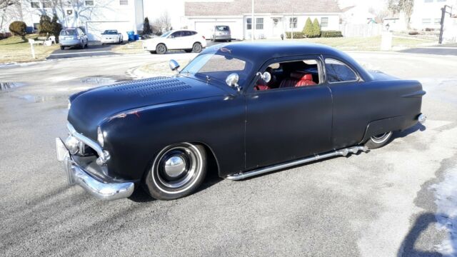 Ford Hot Rod Air Ride Chopped Custom 1949 image number 38