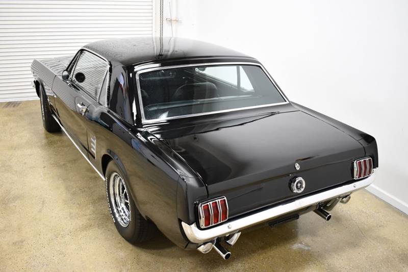 Ford Mustang 1966 image number 11