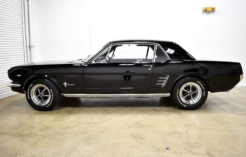 Ford Mustang 1966 image number 31