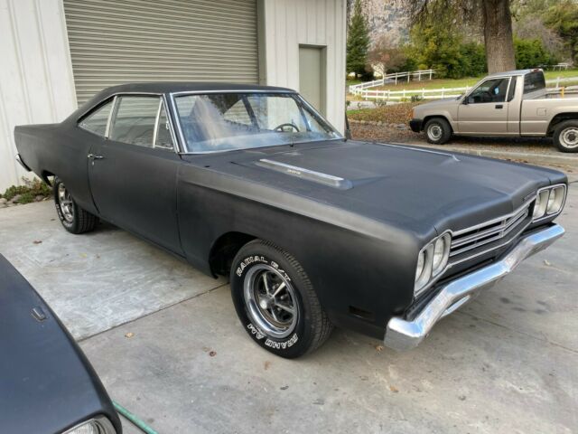 Plymouth Road Runner 1969 image number 0