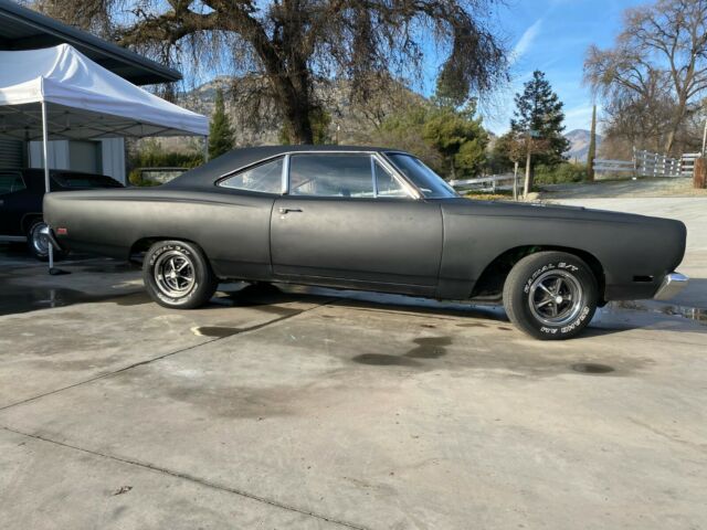 Plymouth Road Runner 1969 image number 29