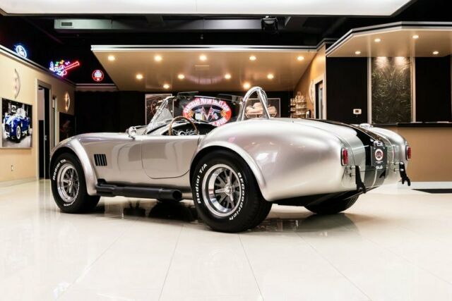 Shelby Cobra 1965 image number 38