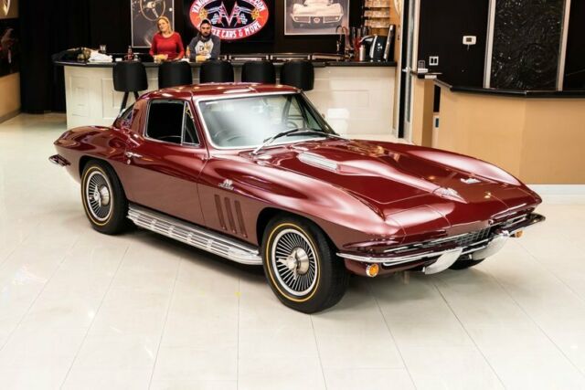 Chevrolet Corvette 1966 image number 31