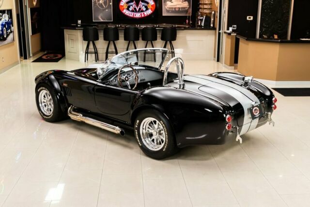 Shelby Cobra 1965 image number 15