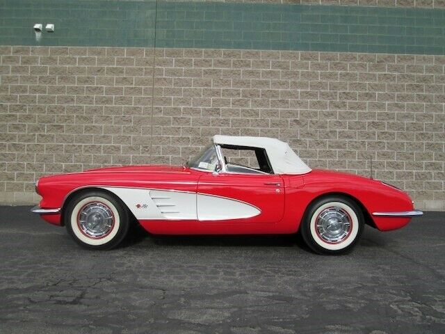 Chevrolet Corvette 1960 image number 1