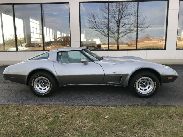 Chevrolet Corvette 1978 image number 2