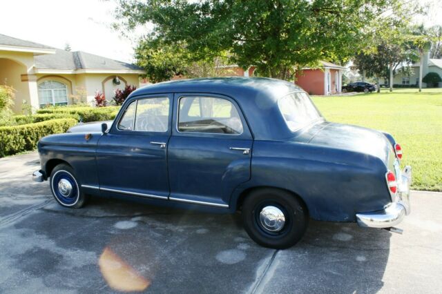 Mercedes-Benz Sedan 1961 image number 1