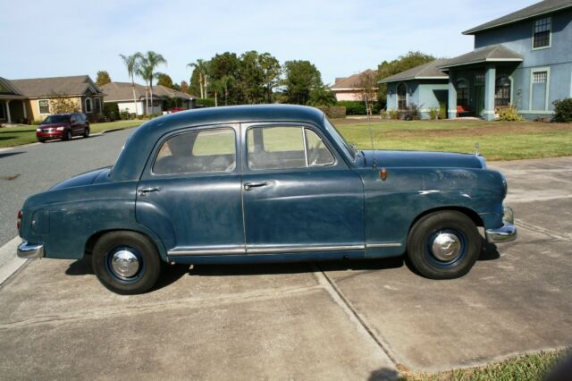 Mercedes-Benz Sedan 1961 image number 2