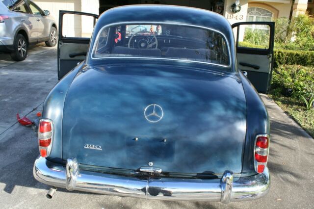 Mercedes-Benz Sedan 1961 image number 21