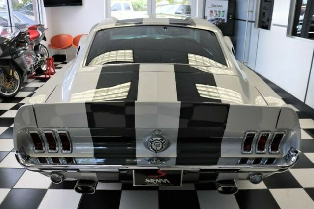 Ford Mustang 1967 image number 22