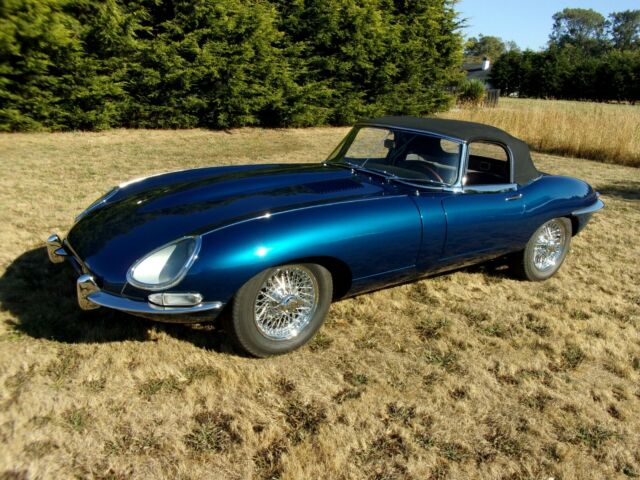 Jaguar E-Type 1966 image number 14