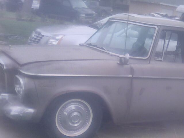 Studebaker Cruiser 1962 image number 1