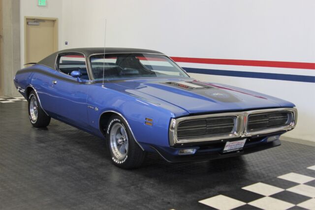 Dodge Charger 1971 image number 2