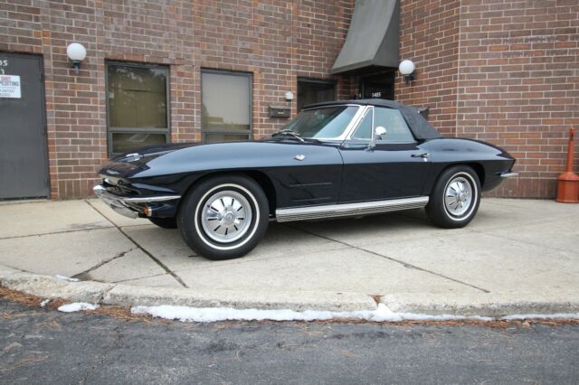 Chevrolet Corvette 1964 image number 24