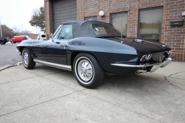 Chevrolet Corvette 1964 image number 25