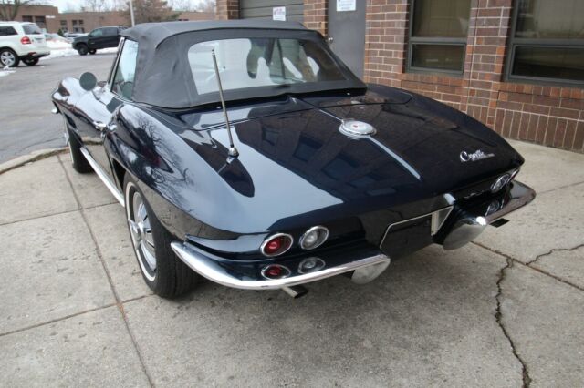 Chevrolet Corvette 1964 image number 26