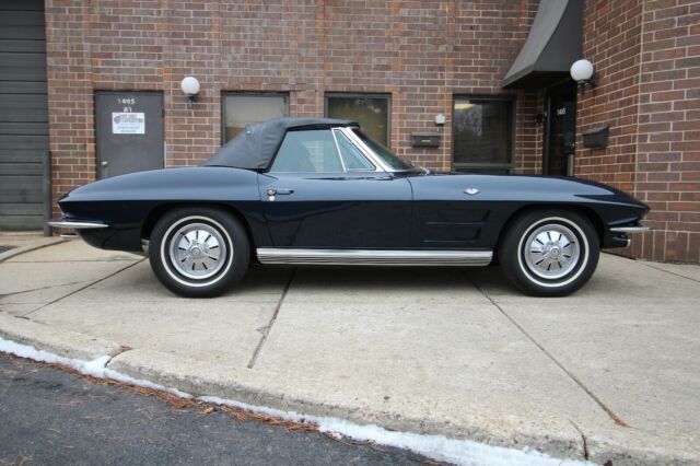 Chevrolet Corvette 1964 image number 28