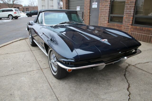 Chevrolet Corvette 1964 image number 30